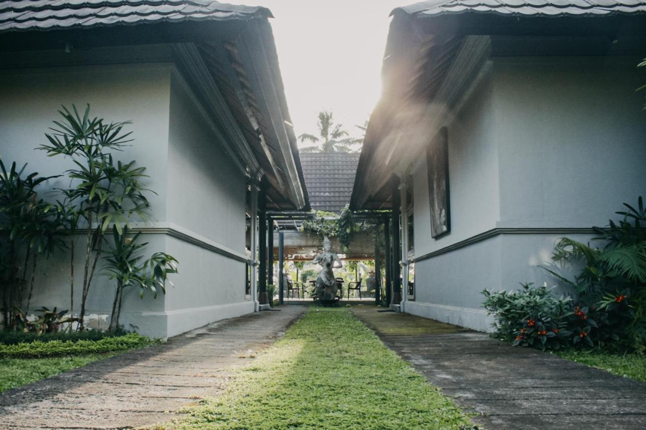 Puri Lotus Hotel Ubud Buitenkant foto
