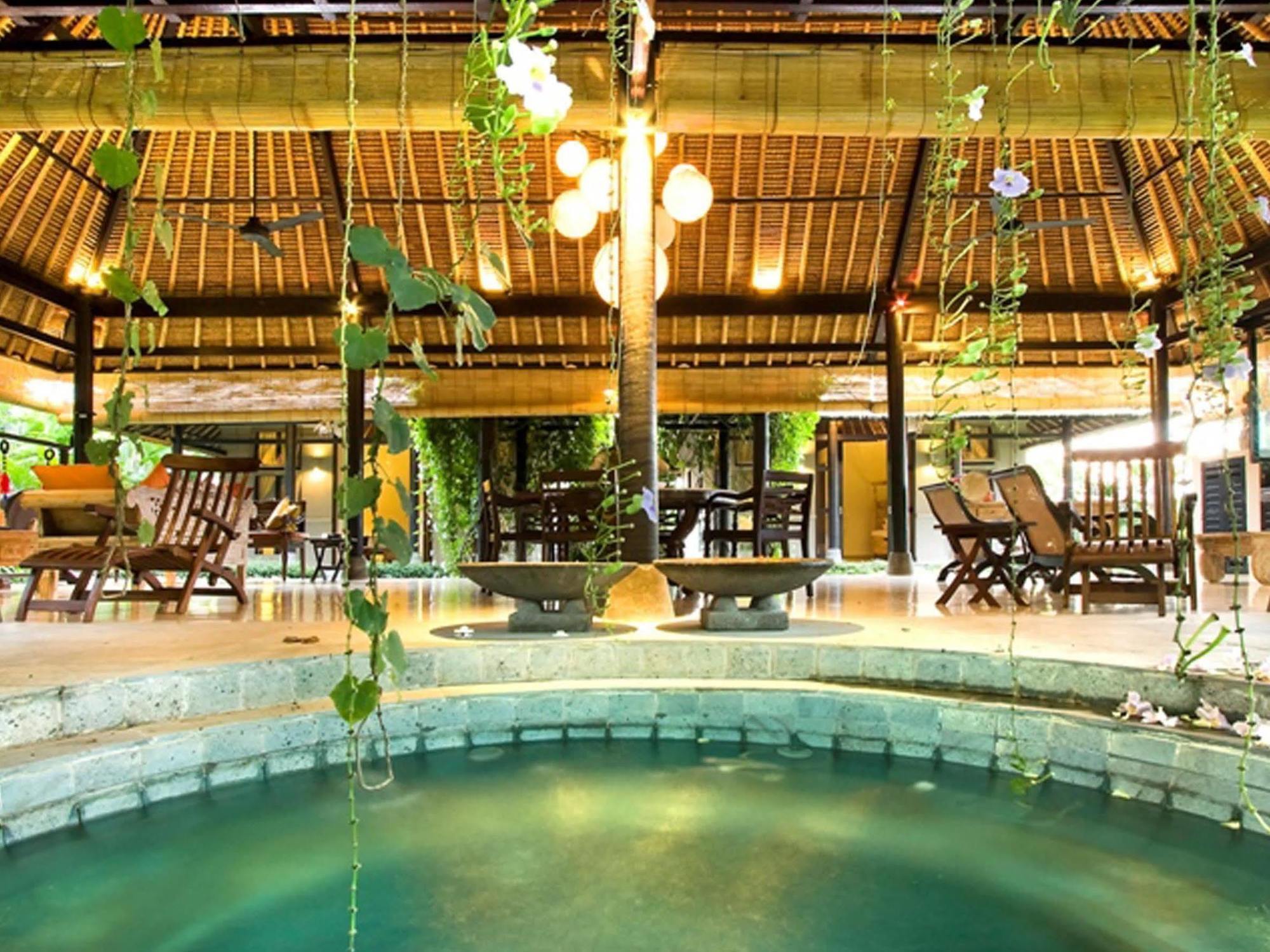 Puri Lotus Hotel Ubud Buitenkant foto